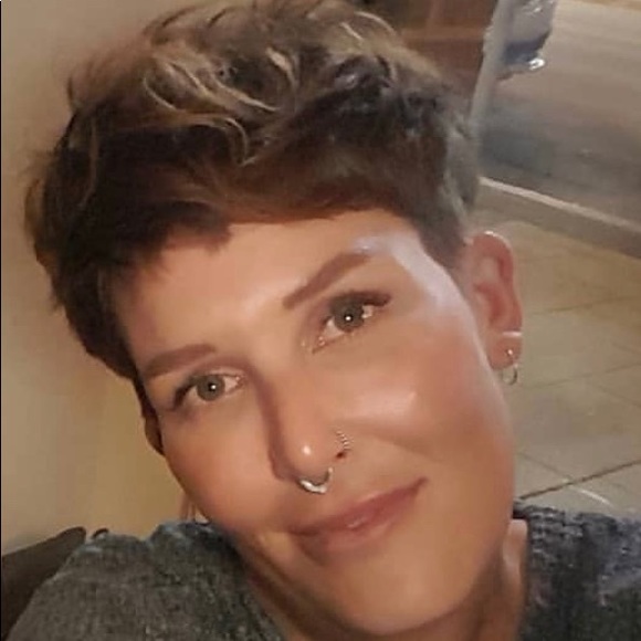 Meet your Posher, Rita - Picture 1 of 1